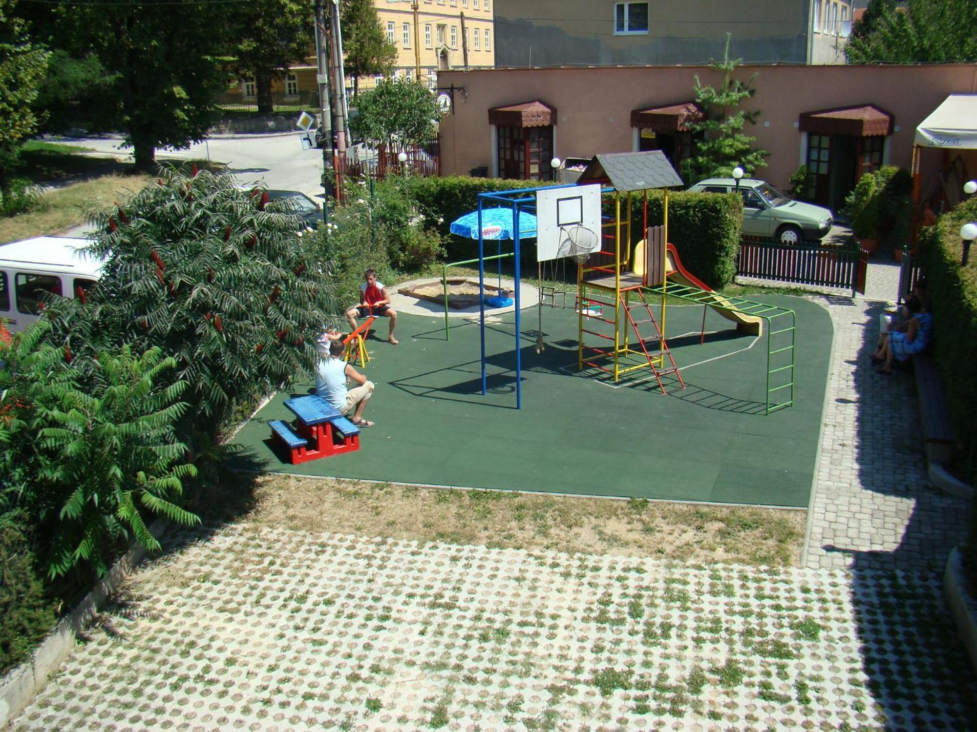 Penzion Areal Zamma Rožňava Εξωτερικό φωτογραφία